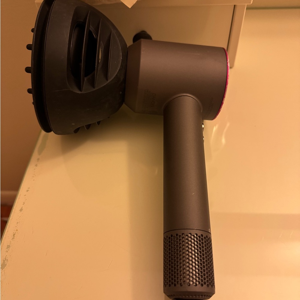 dyson supersonic hair dryer